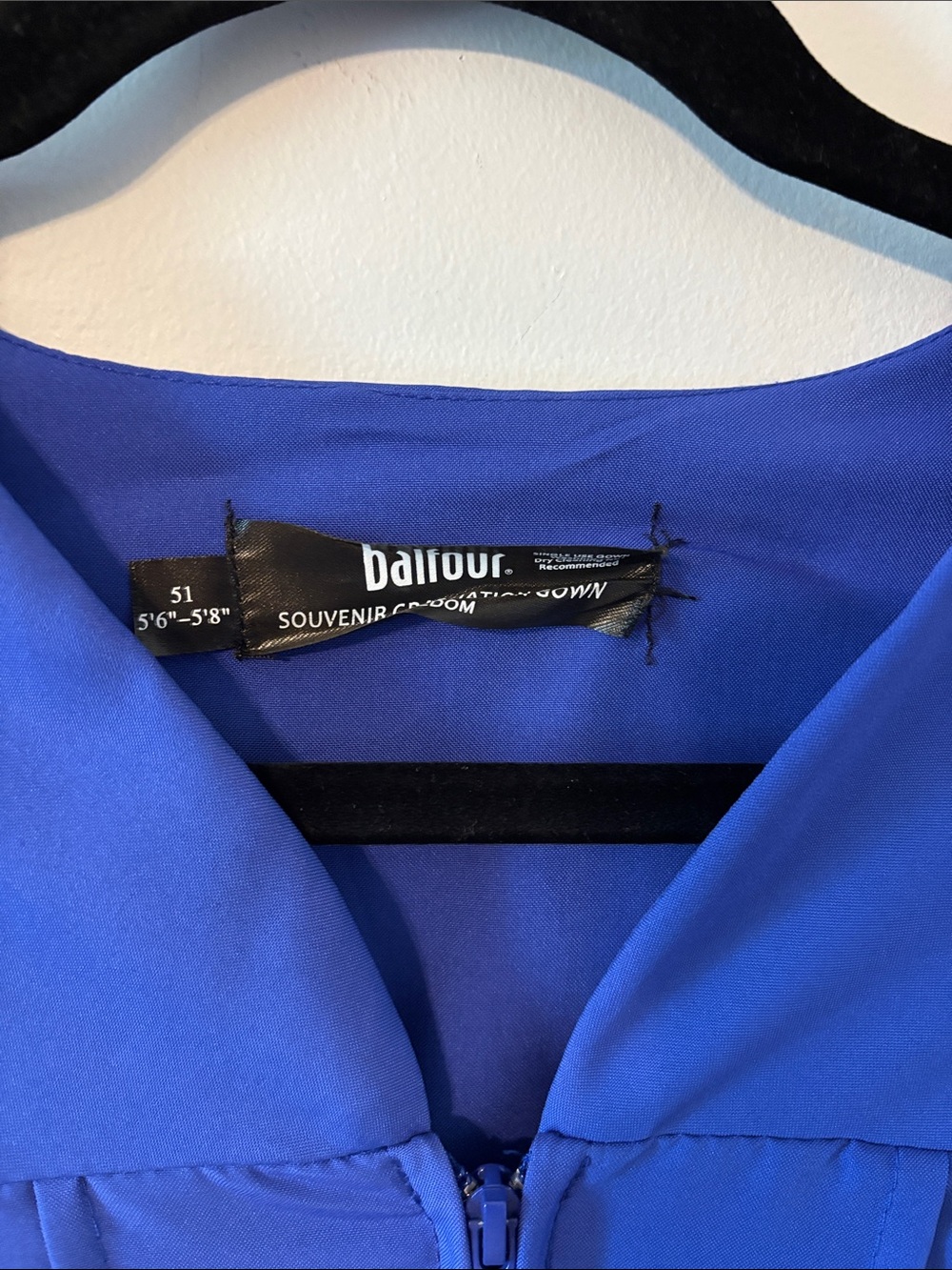 Royal Blue Graduation Robe by Diploma - Picture 4 of 7